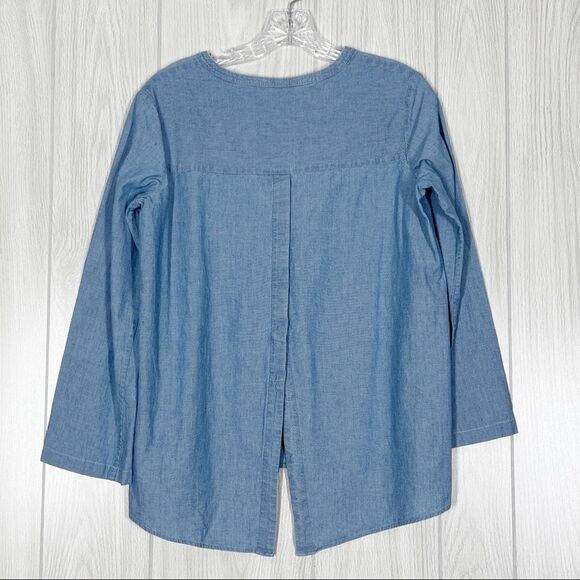 Theory | 100% Cotton Ofeliah V-Neck Chambray Blouse Size Small - Picture 2 of 6